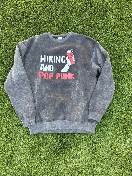 Hiking & Pop Punk Crew (BB)